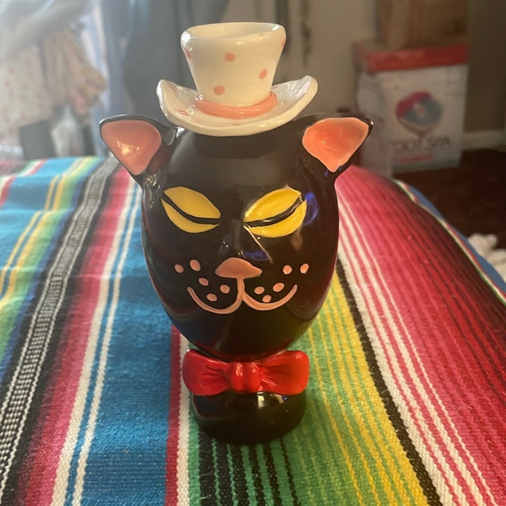 Top Cat small vase.